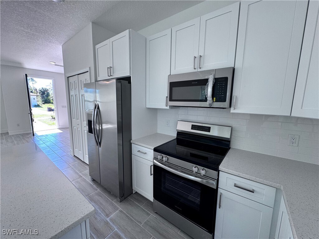 Photo - 211 Australian Dr