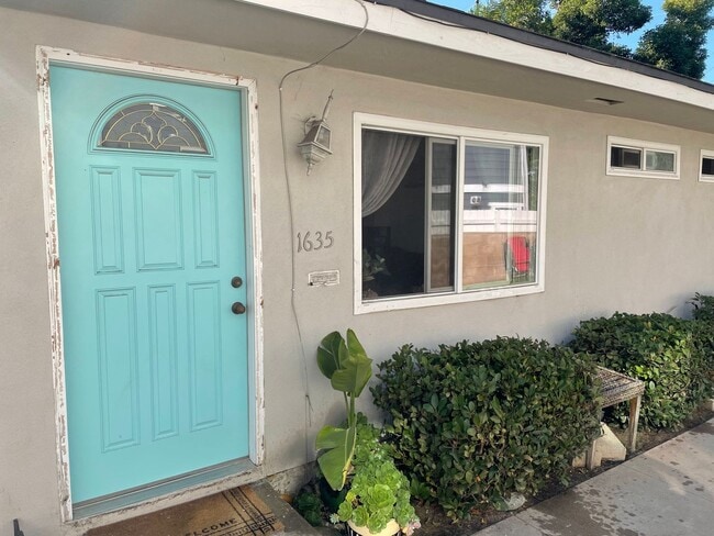 Building Photo - SDC T 1633-1639 Unit 1635