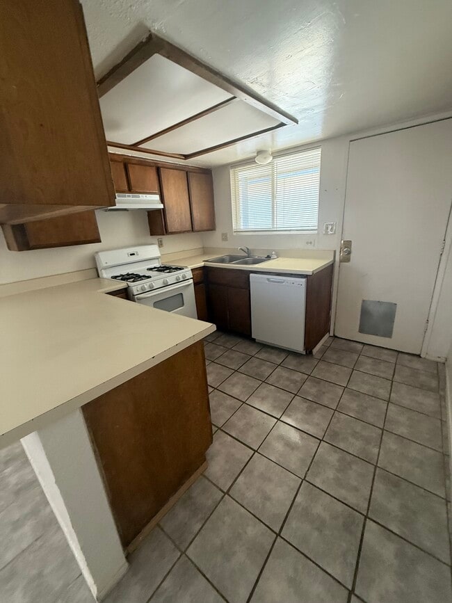 Photo - 21239 Madre St Unit Apartment