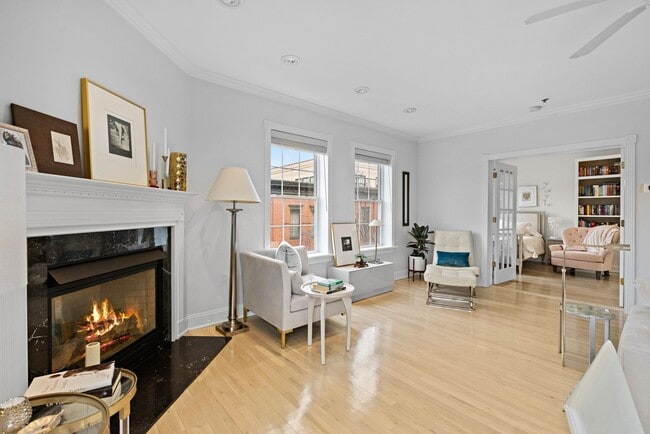 Building Photo - 99 Park Ave Unit 4B