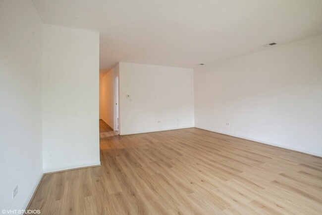 Building Photo - 9805 Bianco Ter Unit F