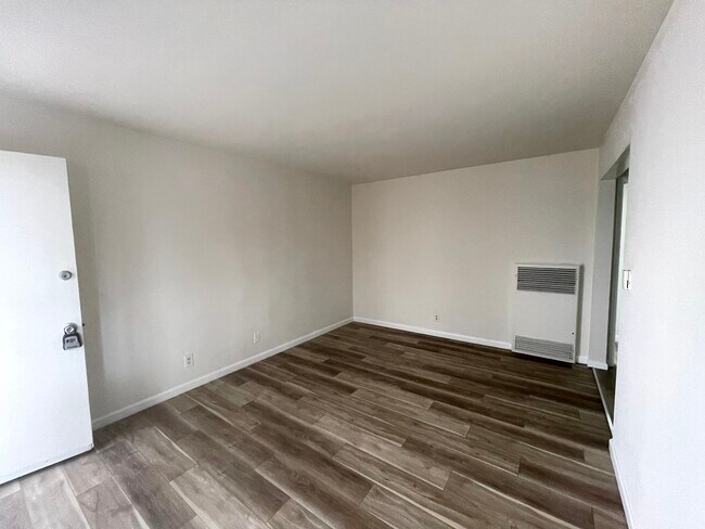 Photo - 49 Granada Ave Unit B