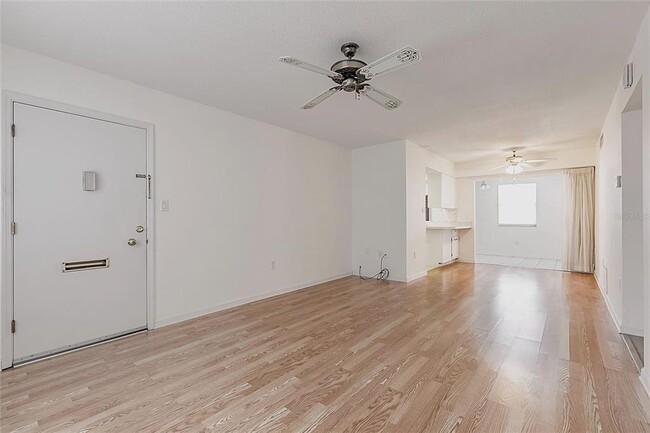 Photo - 4158 S Tamiami Trl Unit S-6