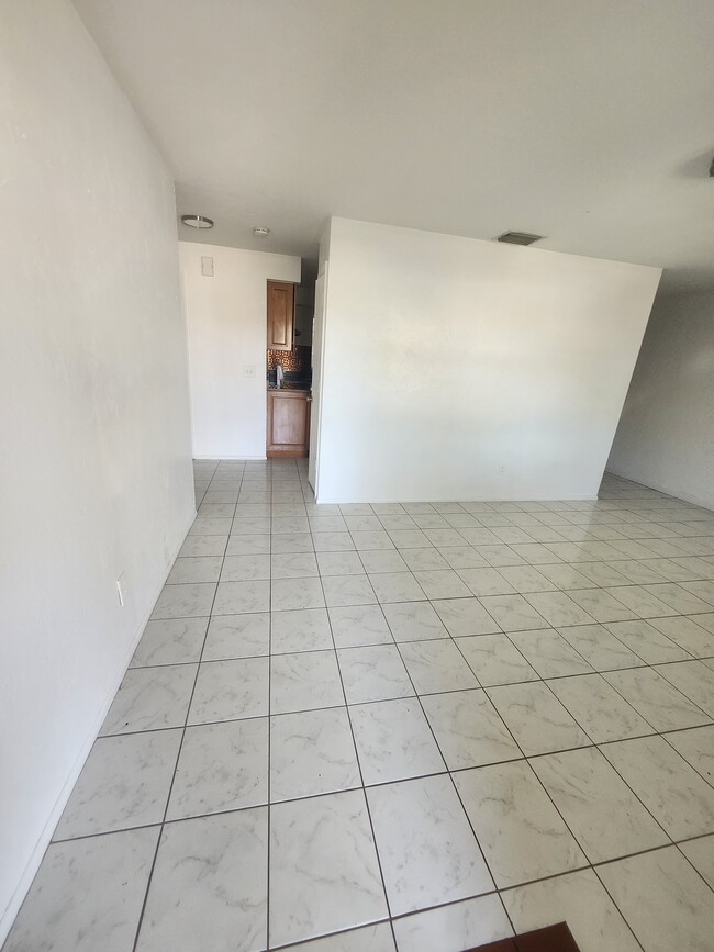 Photo - 12357 First St Unidad 12357