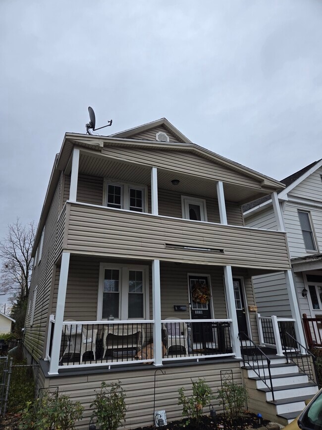 Photo - 1110 6th Ave