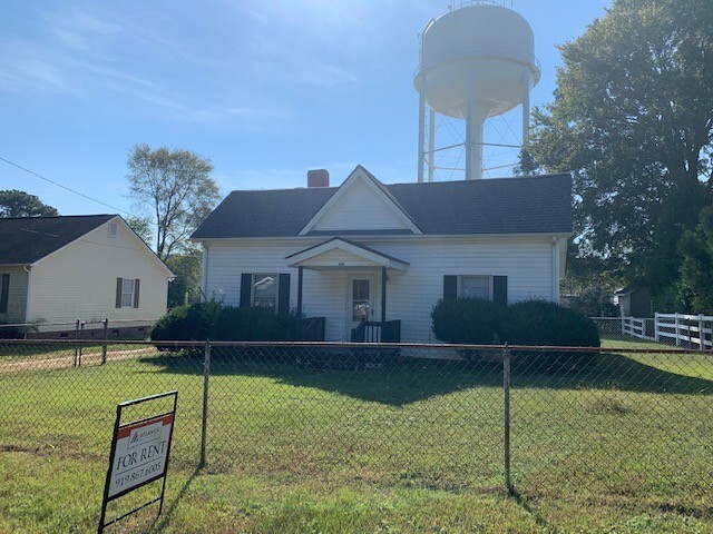 Newly Renovated 3 bed 2 bath Home in Zebulon - Newly Renovated 3 bed 2 bath Home in Zebulon