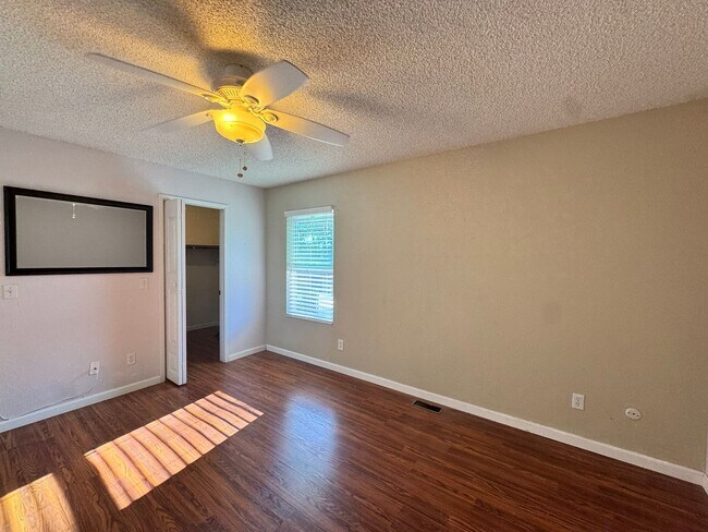 Photo - Very Nice Condo! 3 Miles to Cal Poly Groups Welcome Available June