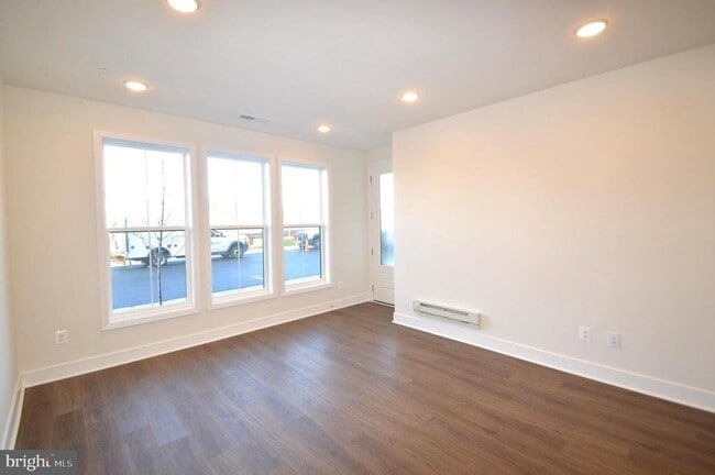 Photo - 21838 Beckhorn Sta Ter