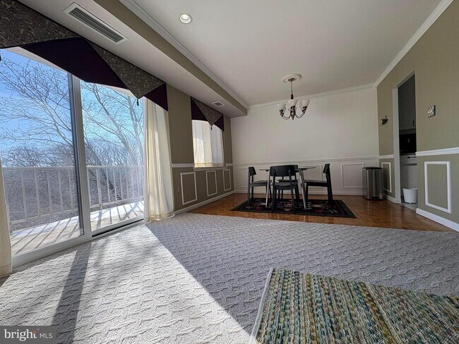 Photo - 1637 Oakwood Dr Unidad S410