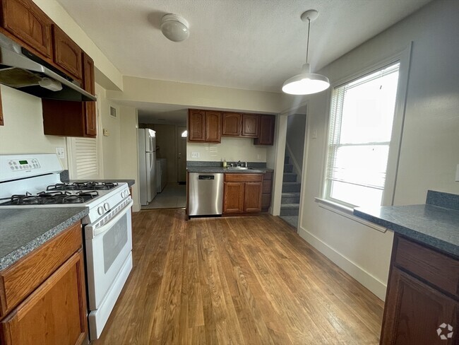 Building Photo - 25 Oakland St Unit 1 Rental