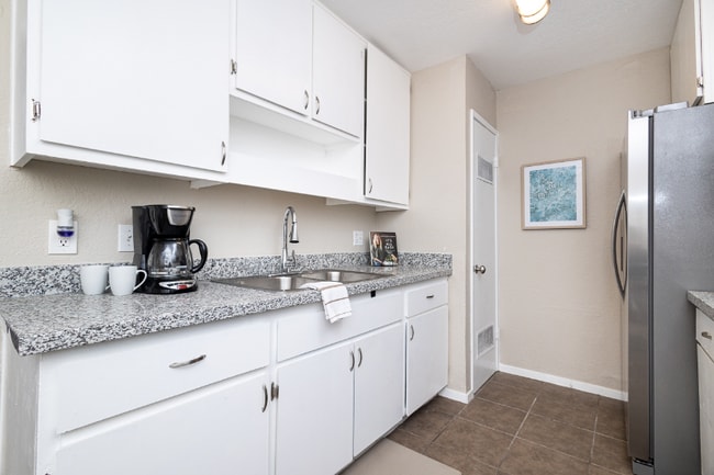 Photo - 1517 Nogales St Apartment Unit 1527 B