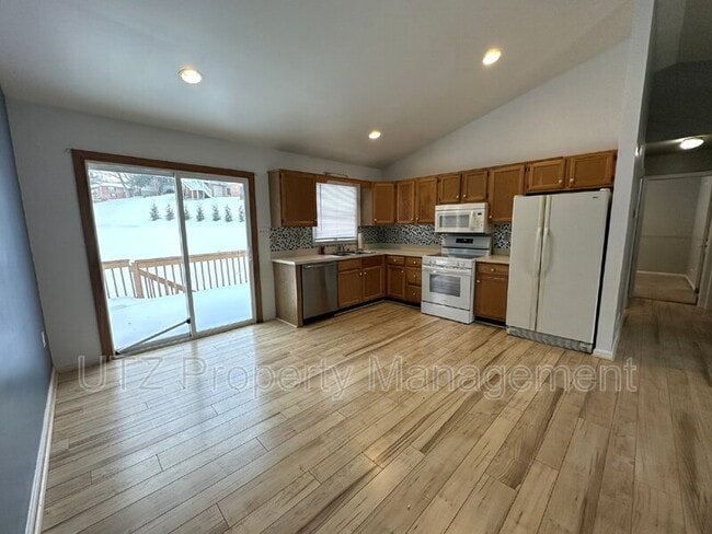 Photo - 13632 Catoctin Furnace Rd