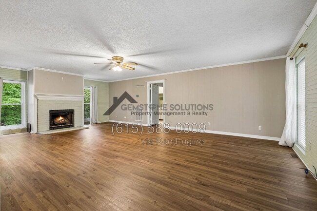 Photo - 1912 Graceland Dr