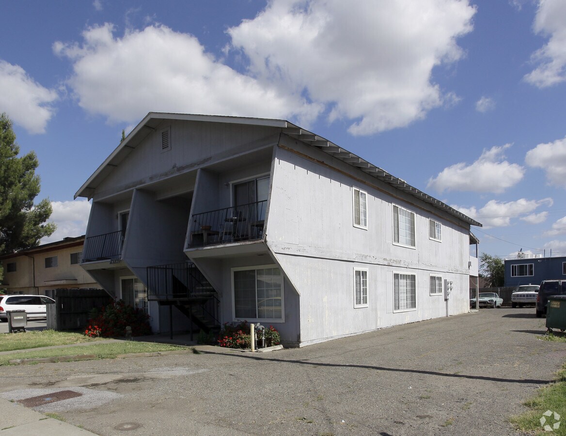 Photo - 2155 Evergreen Ave