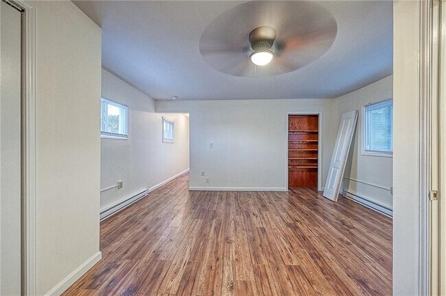 Photo - 427 Adams St