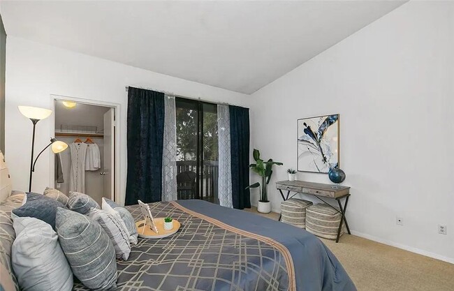 Photo - 2526 W MacArthur Blvd