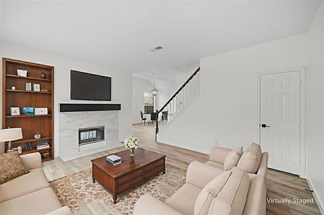 Photo - 945 Azalia Dr