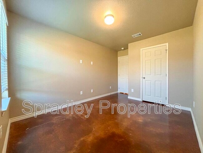 Photo - 1040 Mason Dr