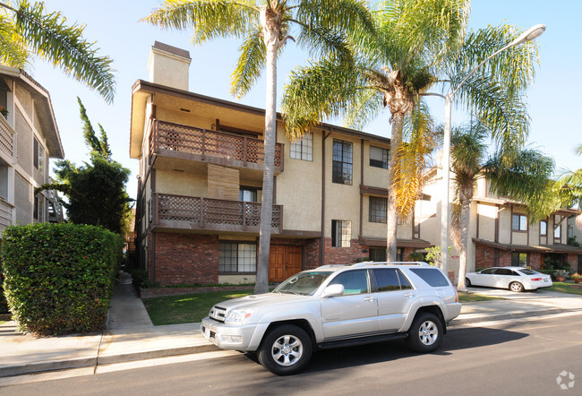 Building Photo - 5132 Dunbar Drive Rental