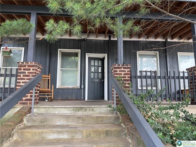 Photo - 1352 W Gordon St Unit 2nd Fl
