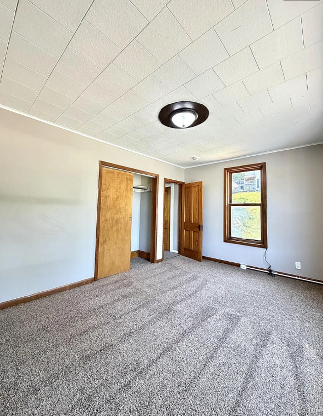 Photo - 2106 Kleine St