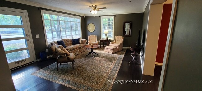 Photo - 402 Church St NE Unit 402 Church St NE Apt A