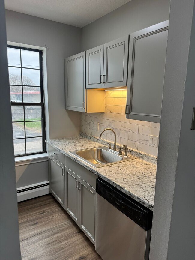Photo - 1 bedroom, 1 bathroom downtown Hartford ct