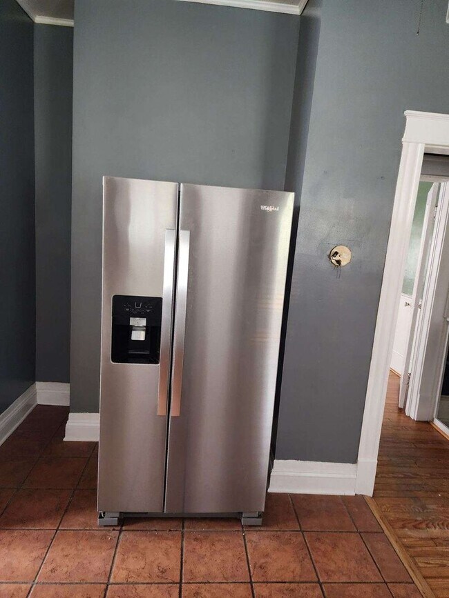 Photo - 2 Bedroom 2 bath house 1850 Square Foot!! Lots of Room!!