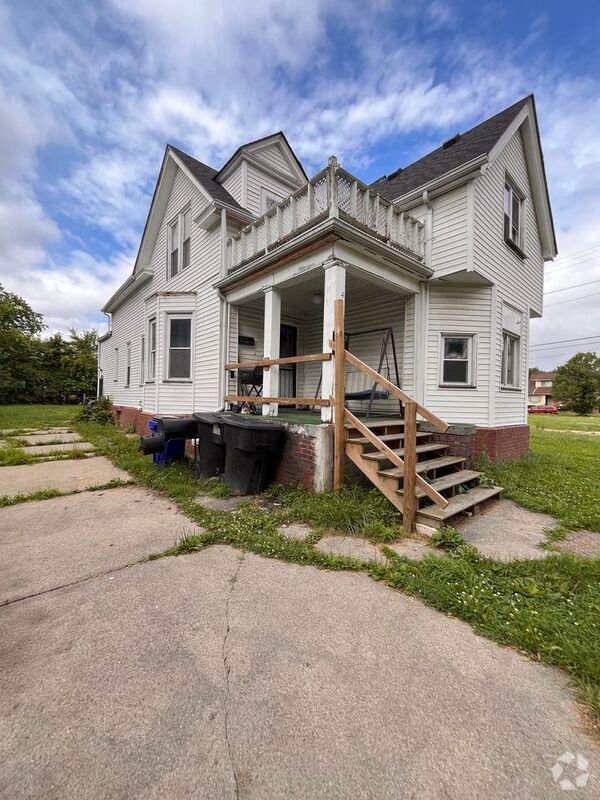 Building Photo - 4075 Seyburn St Unit 2 Rental