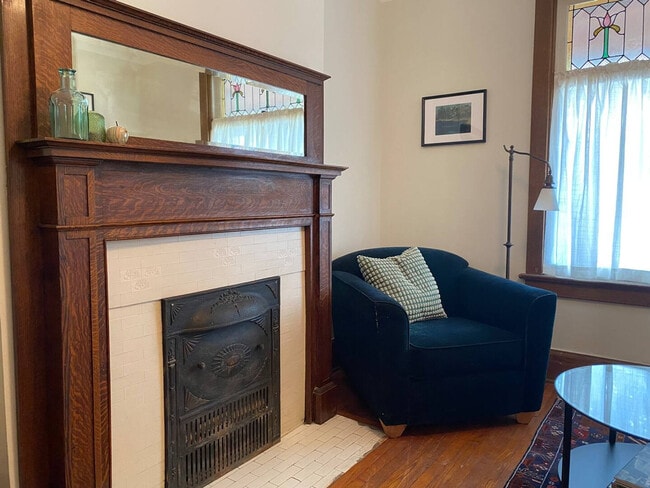 Photo - 32 Fernbank Ave Unit ID1325024P