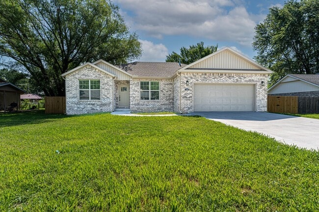 Building Photo - Great home in centerton