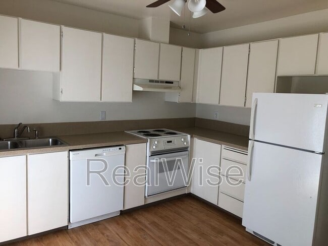 Photo - 13441 SE Stark St