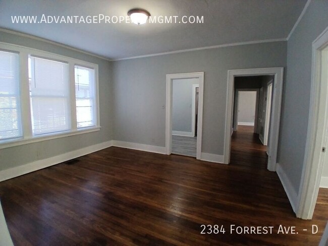 Photo - 2384 Forest Ave
