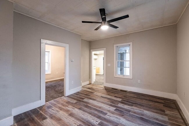 Photo - 3 bed/1 bath Close to Emplify Hospital