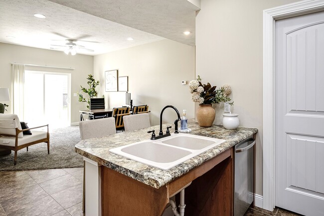Residences at Oak Pointe