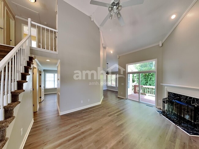 Photo - 1423 Shoreside Dr