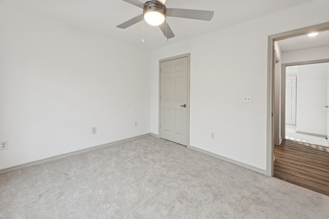 Photo - Eagles Landing