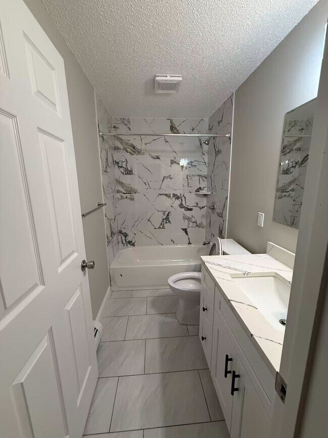 Photo - 7 Saint James Pl Unidad 724