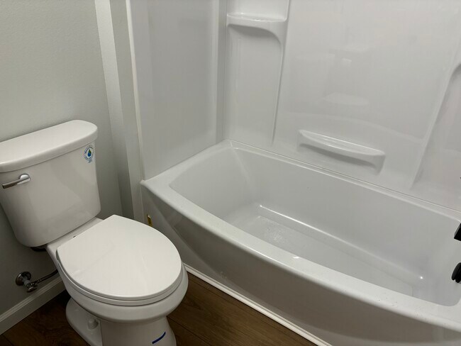 Photo - 7710 SE Mitchell St Unit 7712.