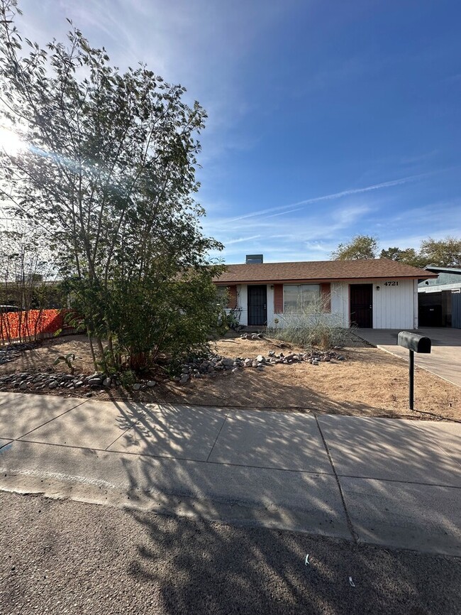 Fantastic 3BR/2BA Home in South Phoenix Av... - Fantastic 3BR/2BA Home in South Phoenix Av...