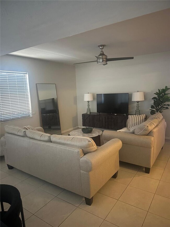 Photo - 30 NE 26th St