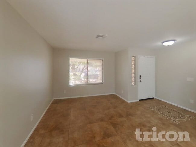 Photo - 21201 N Conlon Rd