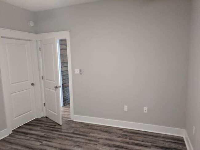 Photo - 1 mile to FSU 4 Bedroom 4 Bath - Upscale House