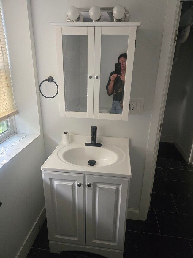 Photo - 2325 W Rice St Unidad 1R