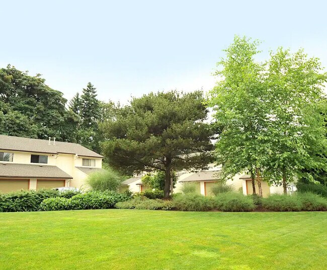 Photo - Los Verdes Townhomes