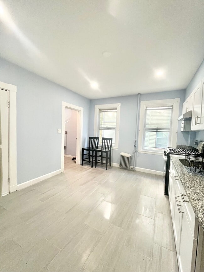 Photo - 300 Summit Ave Unit 1