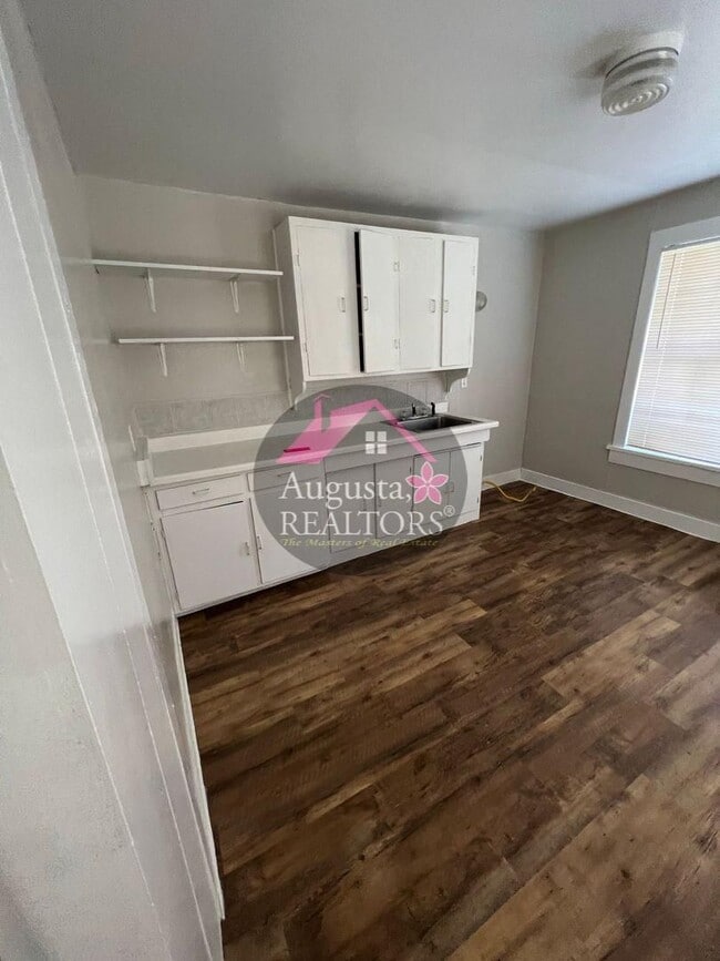 Photo - Adorable One Bedroom Duplex! Unidad 609 EN15th Apt B