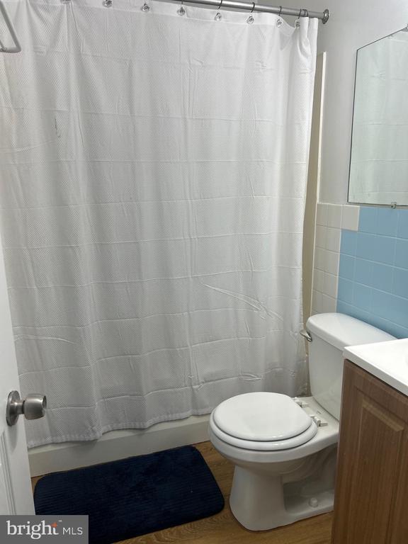 Photo - 504 Cinnaminson Ave Unit A