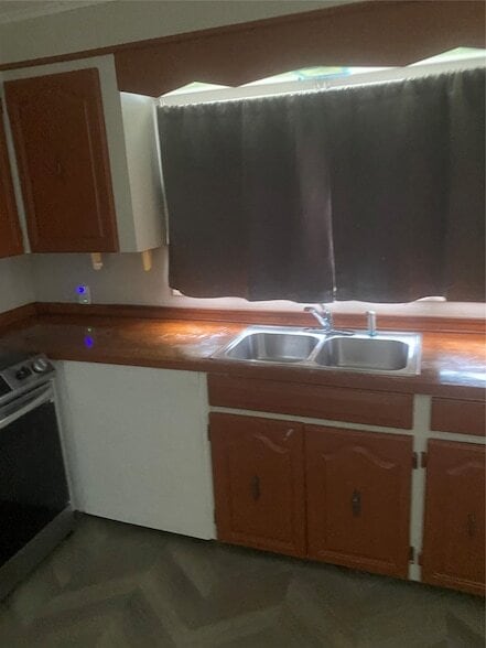 Photo - 329 Berry St