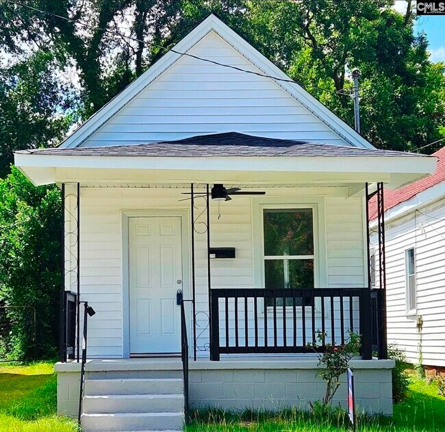 Building Photo - 2206 Senate St